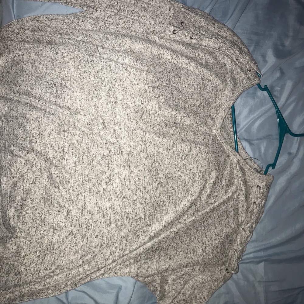 Grey 3/4 sleeve top